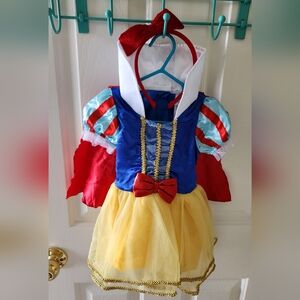 Disney Baby Snow White Halloween costume 6-12 mo